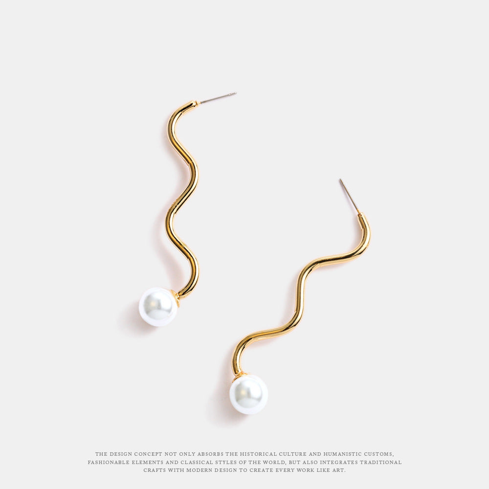 Pearl Geometric S-shaped Net Red Alloy Stud Earrings