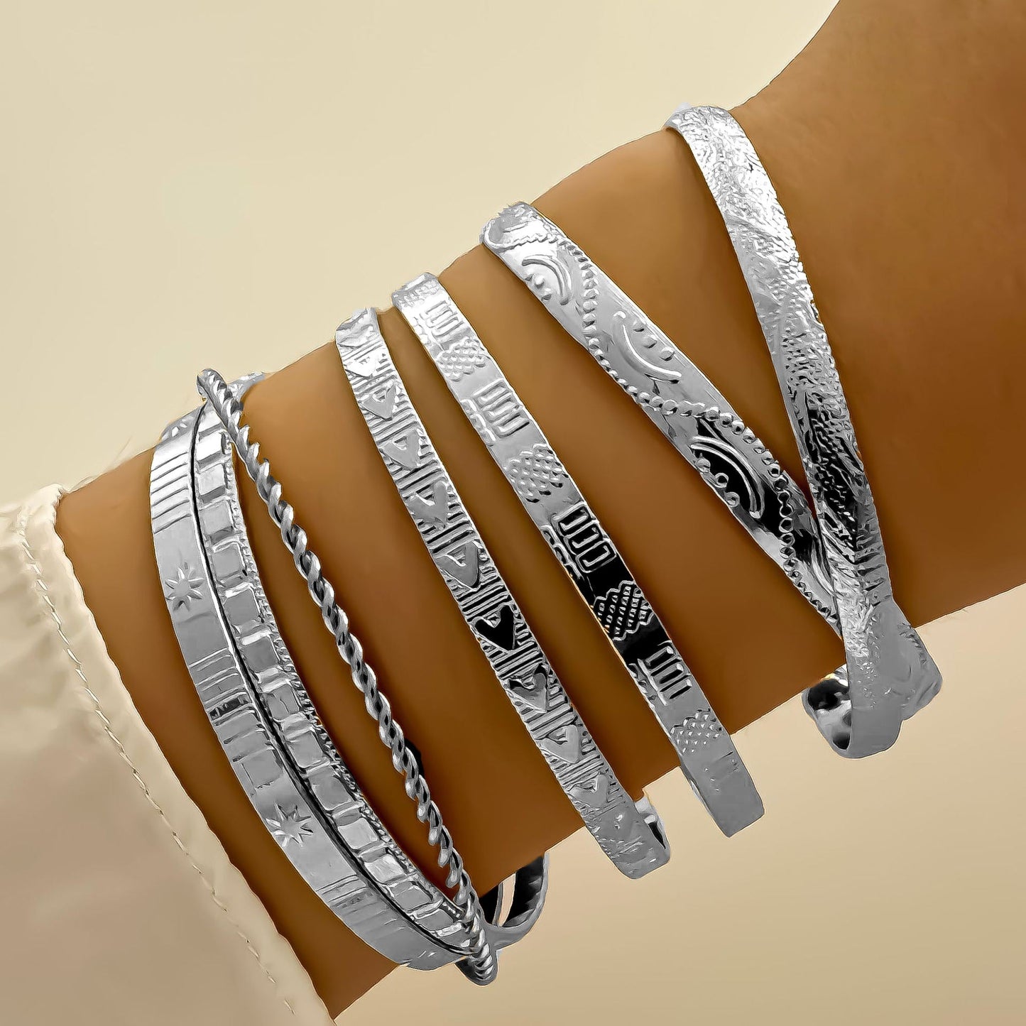 Creative Simple Temperament Lady Twisted Hip Hop Style Bracelet